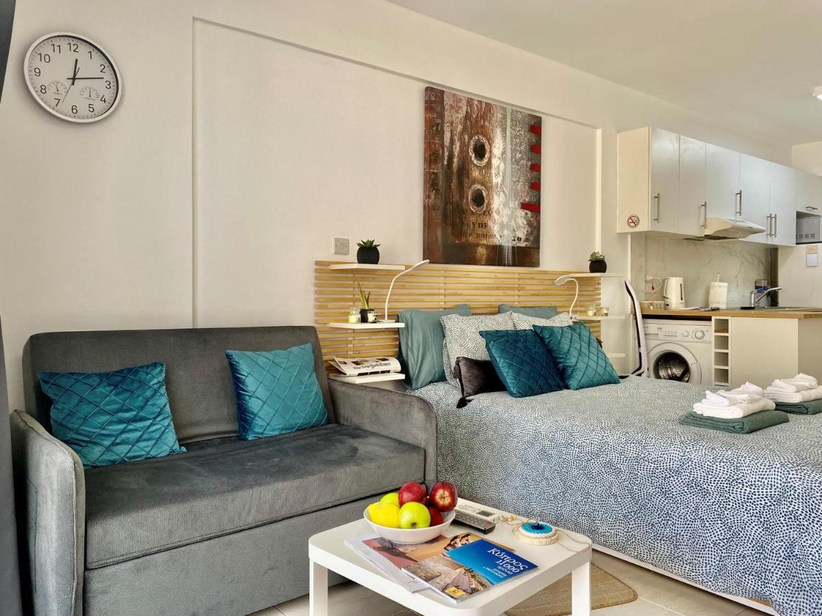 Ev Zin:Cozy, Newly Rennovated, Studio, Swimming Pool B102 Paphos ภายนอก รูปภาพ