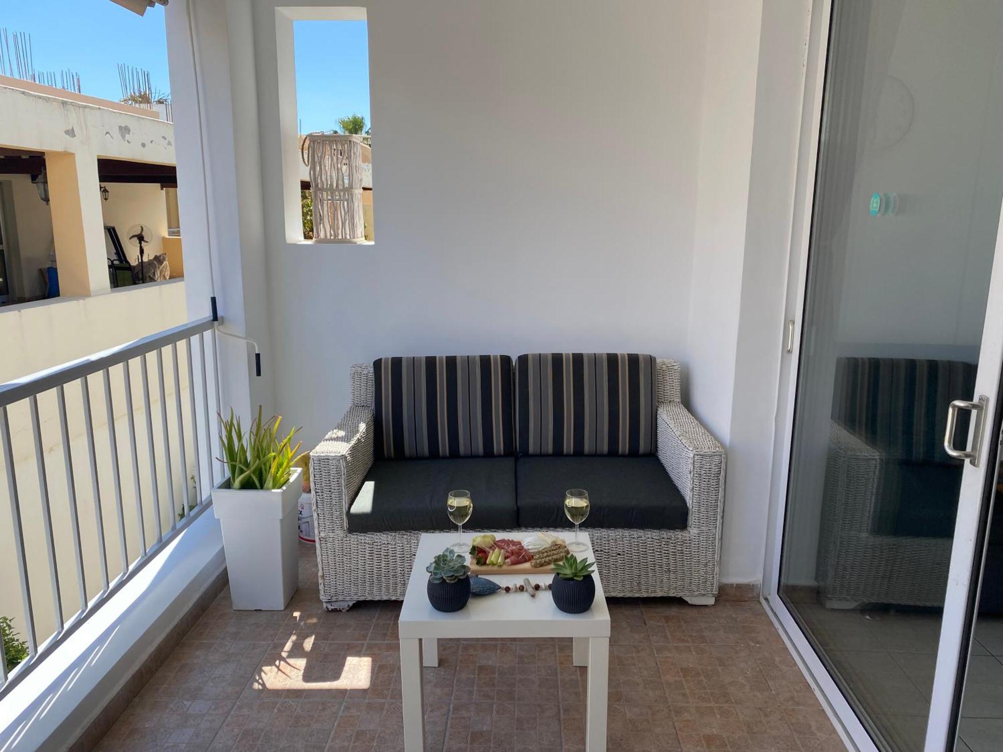 Ev Zin:Cozy, Newly Rennovated, Studio, Swimming Pool B102 Paphos ภายนอก รูปภาพ